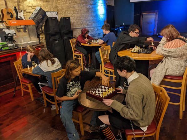 chess tournament 4 tables