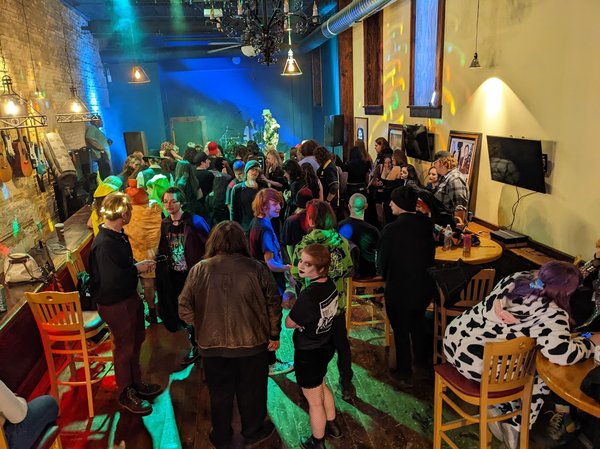 halloween concert crowd best