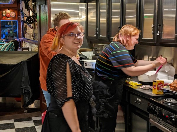 kitchen cal mariah friend