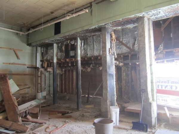 Renovation of the front wall