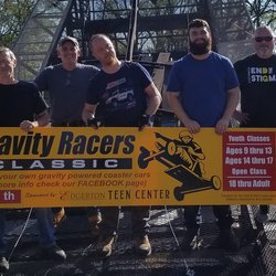 volunteers gravity race